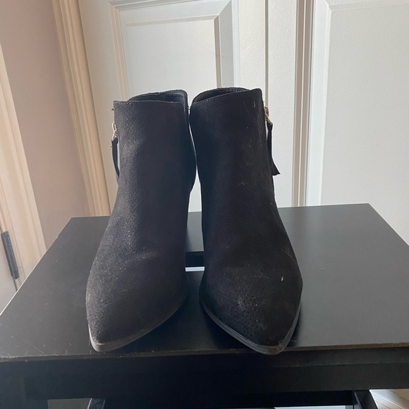 Qupid Brand (Nava) Booties. Size 6. Black synthetic sued. Outer zip. - Picture 2 of 7